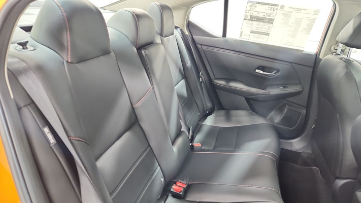 2025 Nissan Sentra SR photo 5